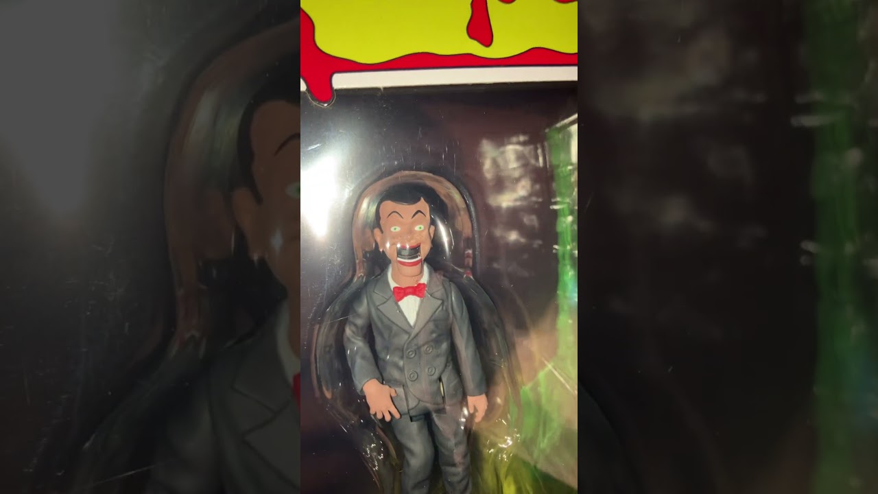 Unboxing a goosebumps figure slappy #goosebumps#slappy