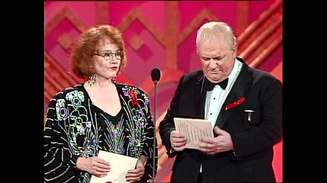 Amanda Donohoe wins Best Supporting Actress Golden Globes 1992