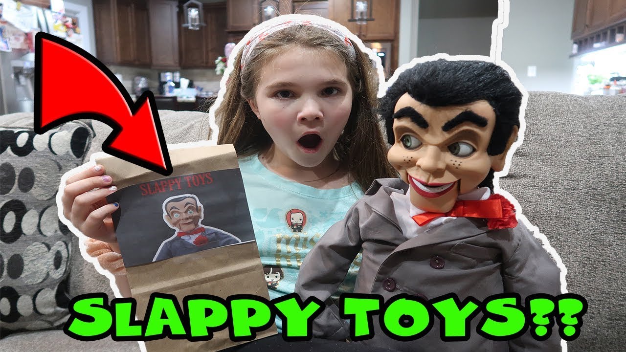 What's In Slappy's Surprise Bags? Slappy Did it!