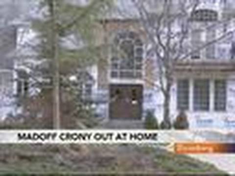 Madoff Aide DiPascali Gives Up New Jersey House, Assets: Video