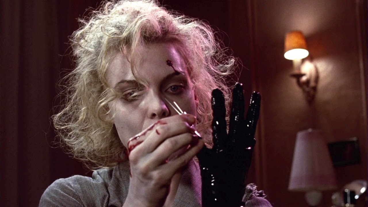 The birth of Catwoman | Batman Returns
