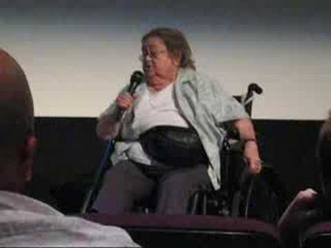 Zelda Rubinstein Speaks at Poltergeist Screening