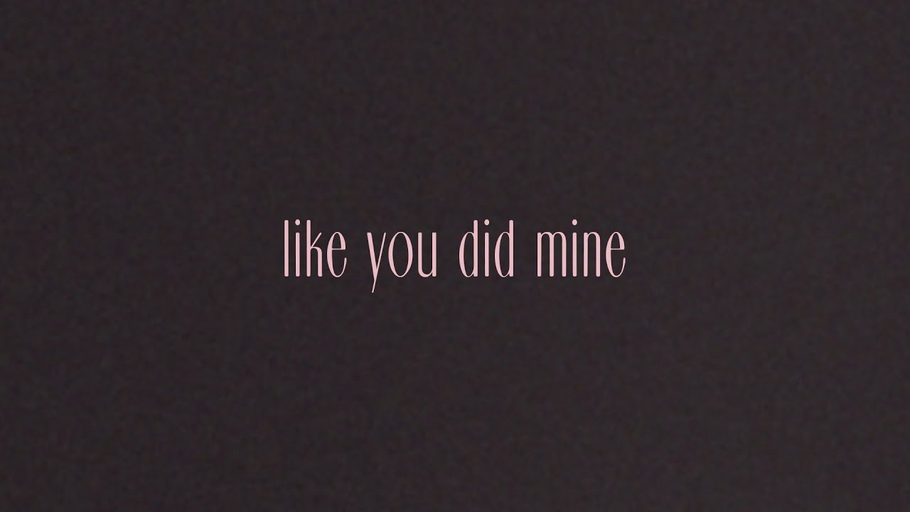 Kelly Clarkson - mine (Official Lyric Video)
