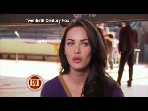 Megan Fox Talks To ET About Her Kissing Amanda Seyfried & Behind The Scenes Of "Jennifer's Body'