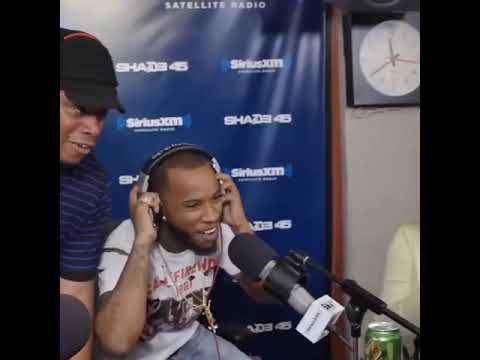 When Tory Lanez stood up & was the same height 😭😂😭🤣