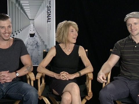 Director William Eubank, Lin Shaye and Beau Knapp Talk 'The Signal'