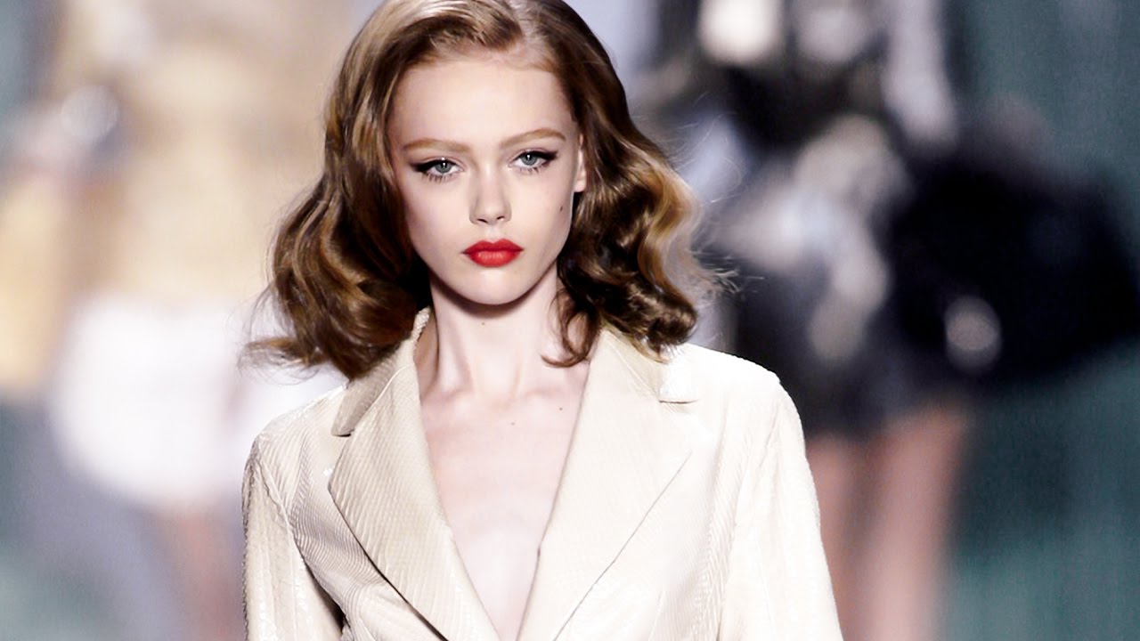 Frida Gustavsson|RUNWAY COLLECTION