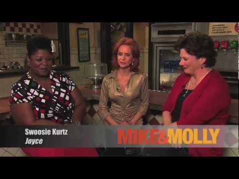 Cleo King interview with "Moms" from the hit CBS sitcom Mike & Molly