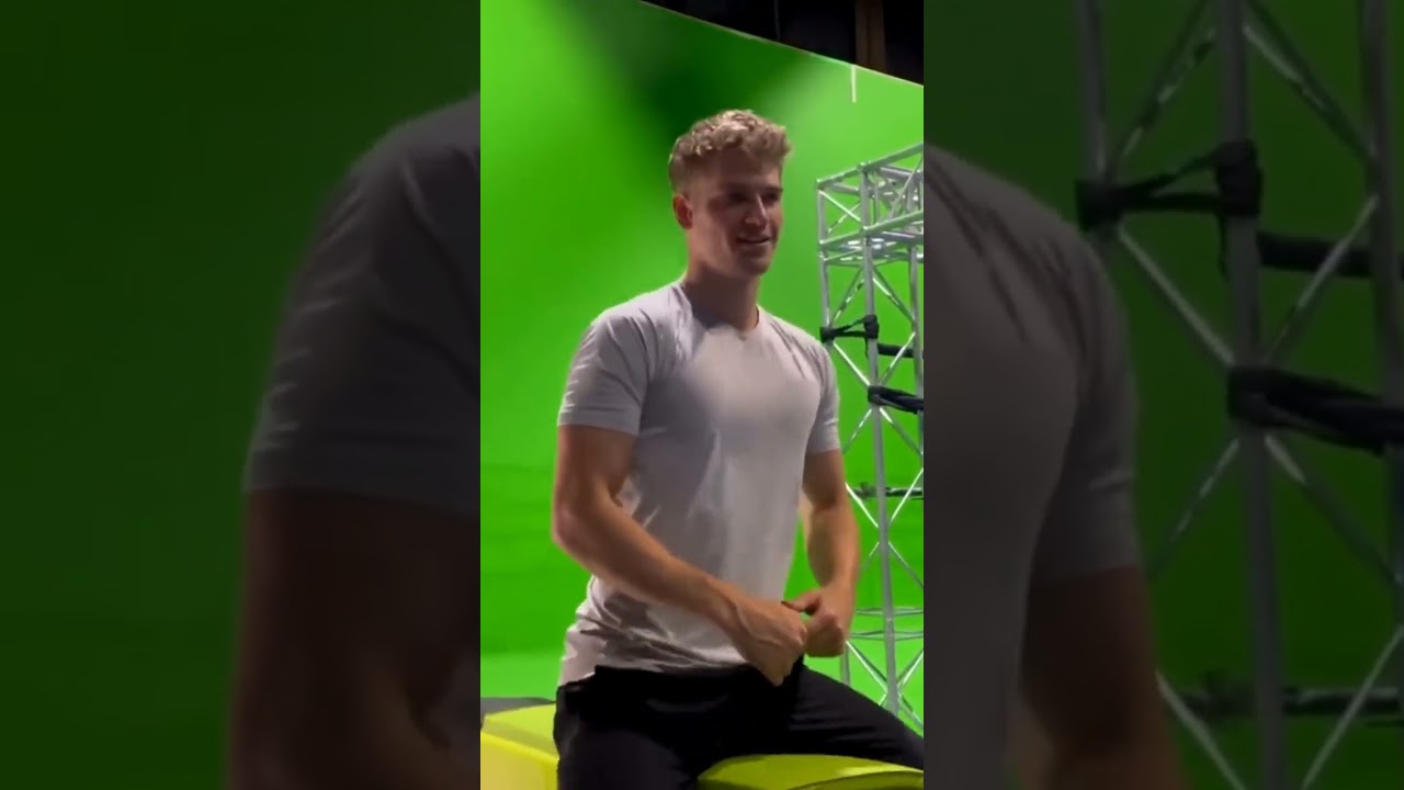 New video of Danny Griffin "riding a horse" for "FATE: The Winx Saga" on Netflix