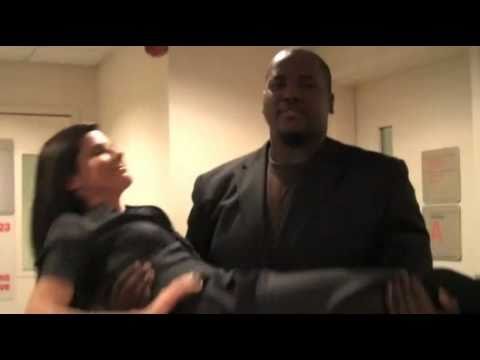 Sandra Bullock and Quinton Aaron are so Funny!
