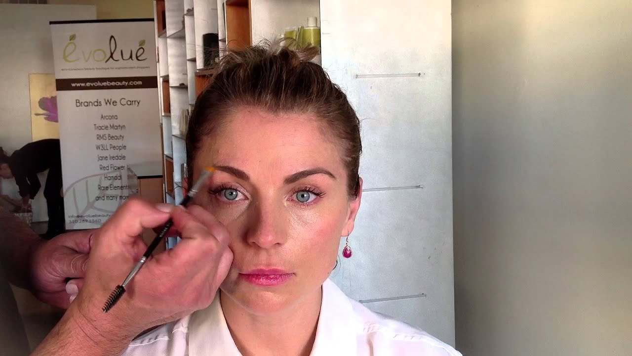 EcoBrow Defining Wax on Ludwika Paleta